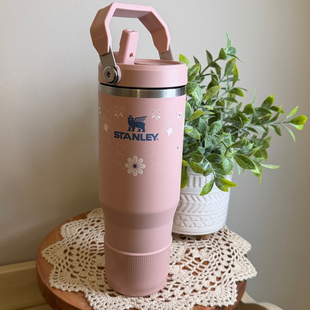 Stanley Pink Dusk Stitch - IceFlow. Matching Boot - EUC